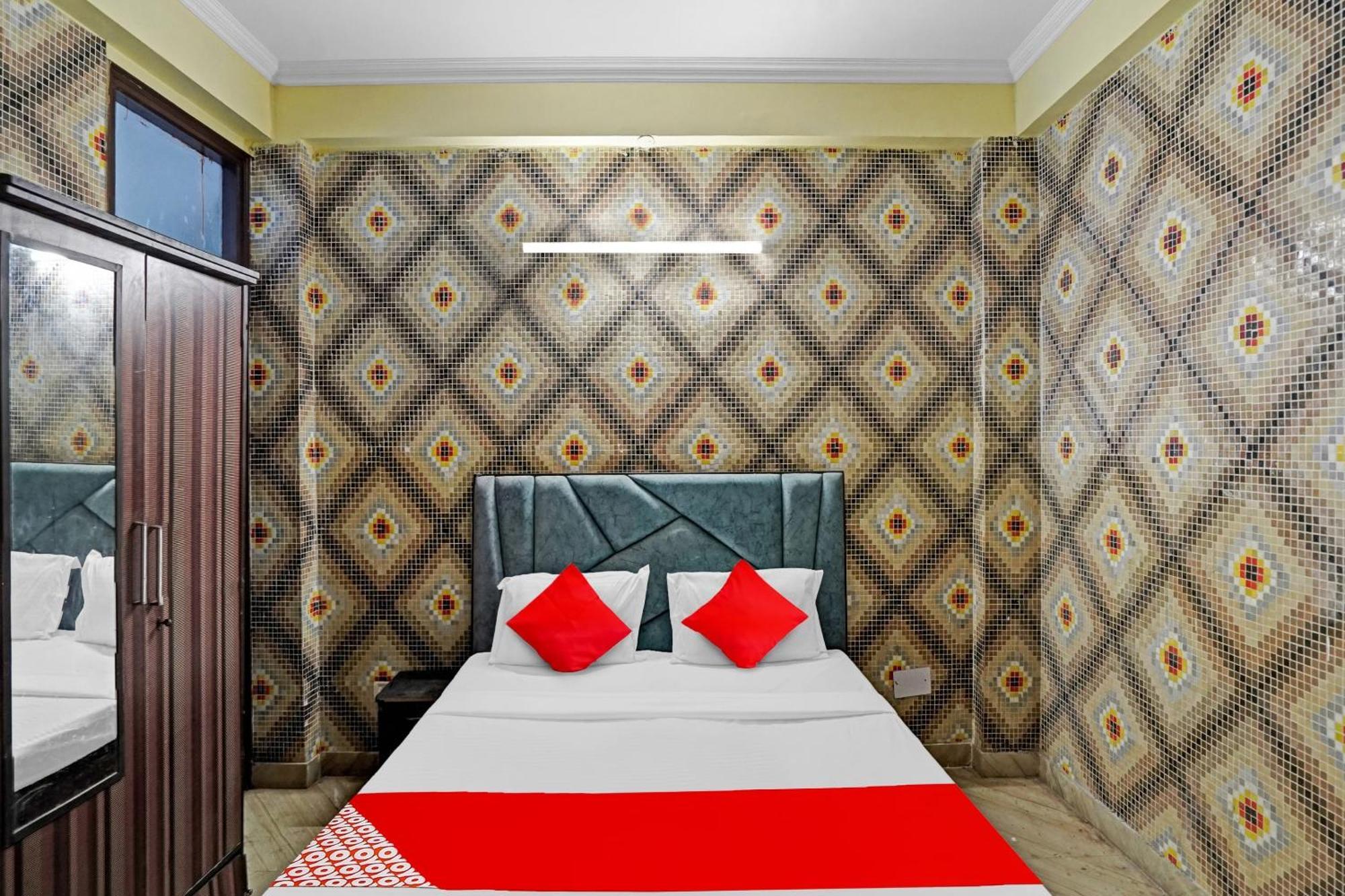 Hotel O Park View Noida Luaran gambar